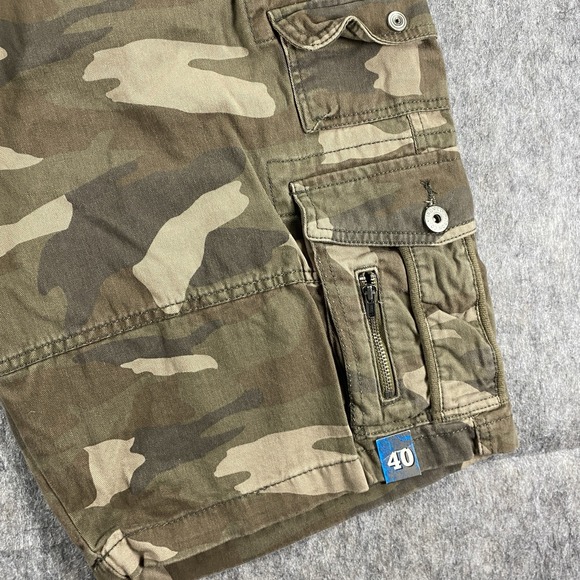 Iron Co Shorts Men's 40 Green Camouflage Baggy‎ Wide Leg Y2K Cargo NWT - Picture 3 of 13
